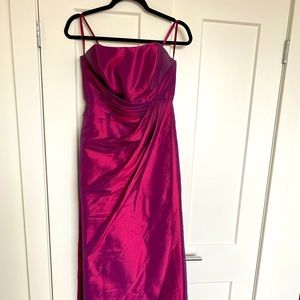 Formal dress. Prom dress. Bridesmaids dress